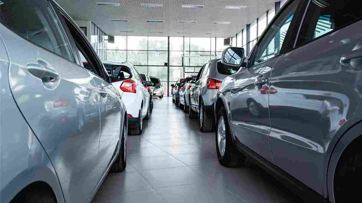 Venda Más Autos Con Capacitación en Ventas Automotrices en Español
